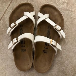 Birkenstock white sandals Size 38